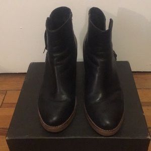 Cole Haan Boot in Black Leather/ Waterproof